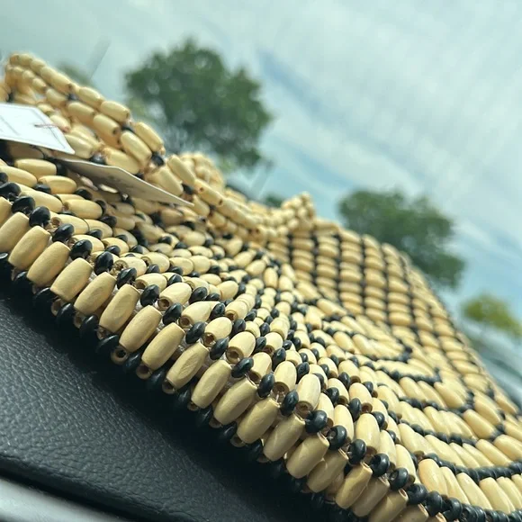 Chic Black/Tan Vacation Stylish Shoulder Bag with Woden Beaded Design - Picture 6 of 6